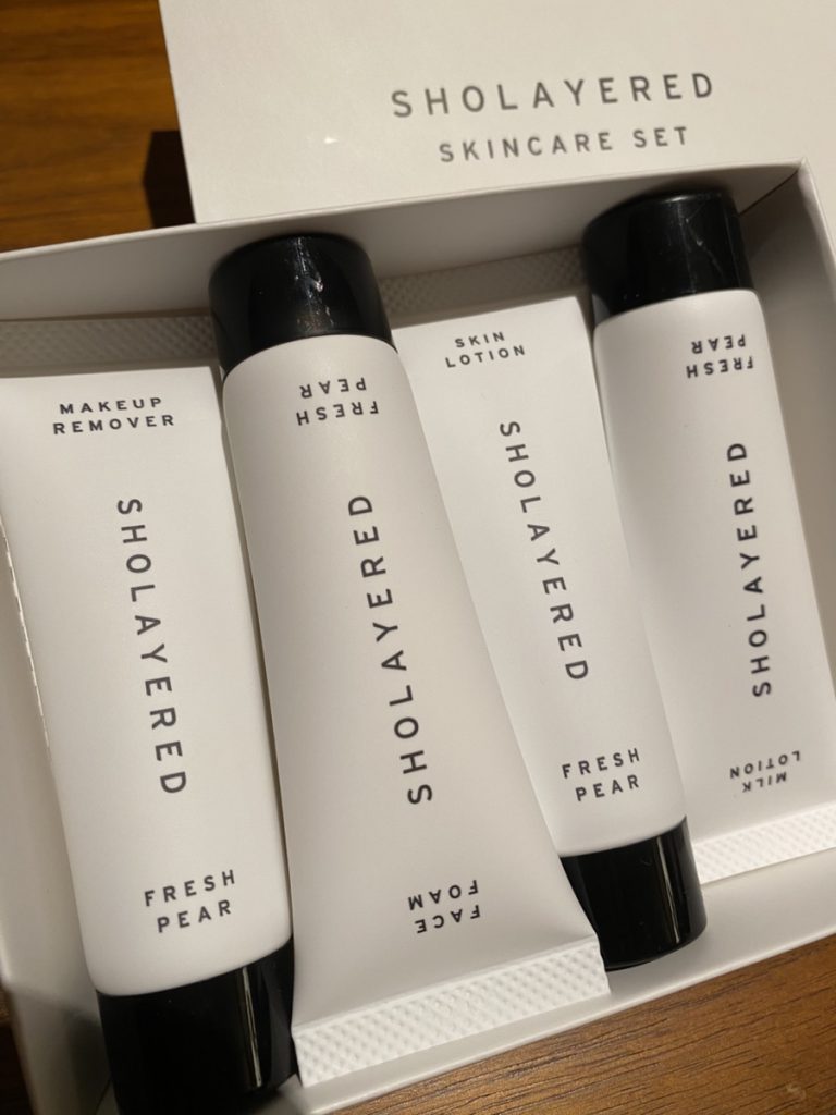 ショーレイヤードのコスメアメニティ。たっぷりサイズでうれしい！