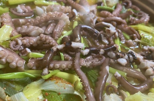 尼崎 立花の韓国料理 釜山 ナッコプセ（タコとホルモンの鍋）