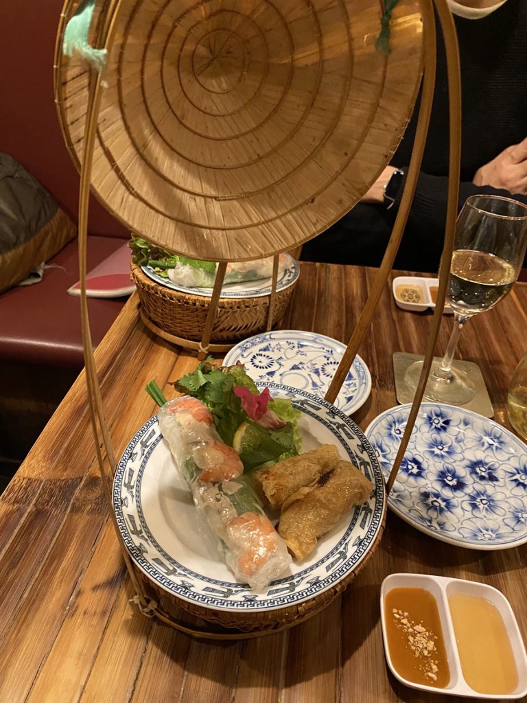 ベトナムの代表的な生春巻きと揚げ春巻き @コムゴン京都店