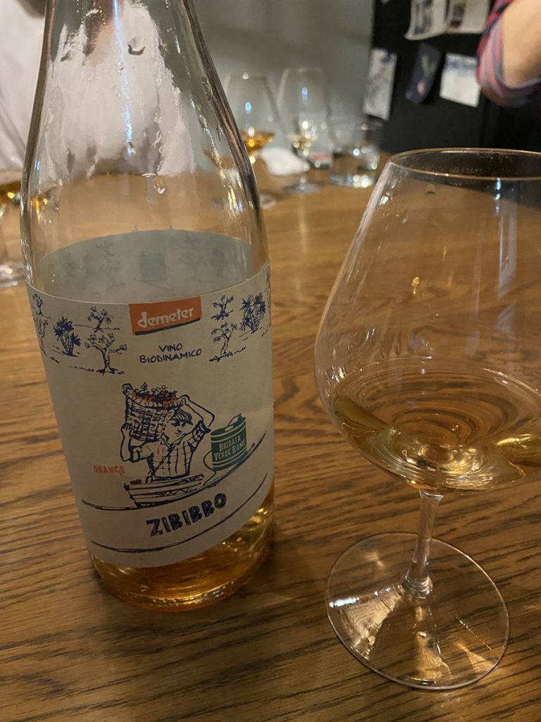 L'angolo(ランゴロ)オレンジワイン ZIBIBBO ビオディナミ ビオロジック