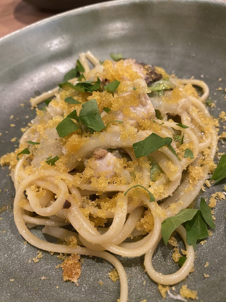 天神橋筋六丁目の路地裏イタリアンPotalaさん 自家製カラスミペペロンチーノ