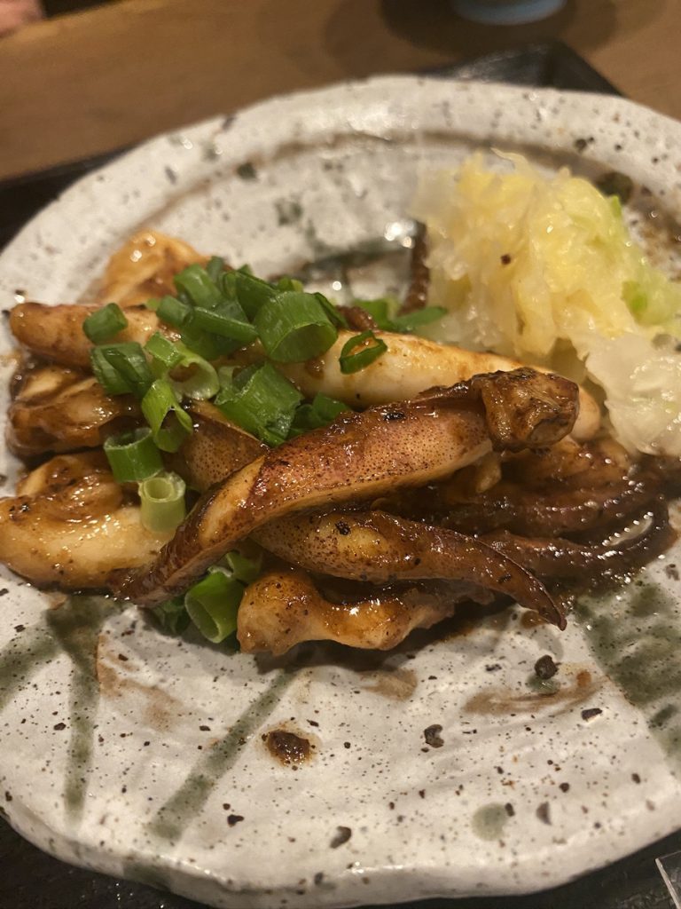 谷六おみかん イカゲソバター オイスター炒め