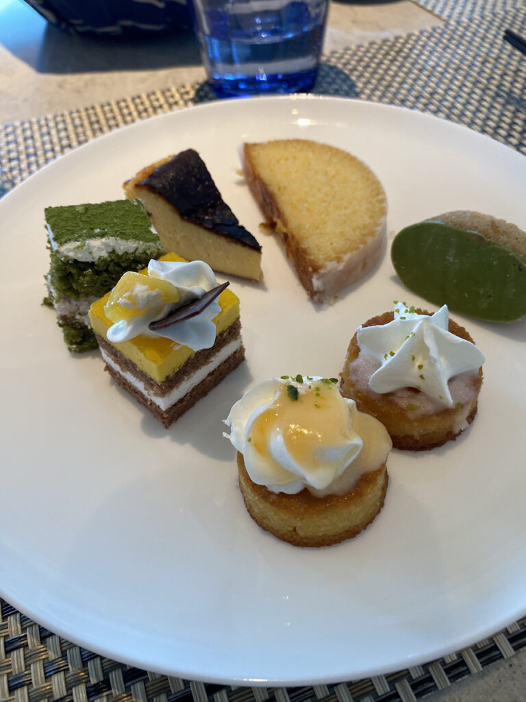 ダブルツリーbyヒルトン大阪城 SEN ダイニング スイーツ 盛り付け3