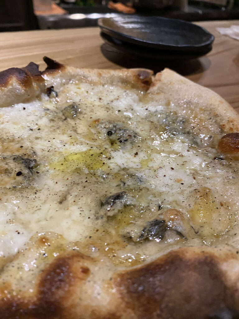 北浜 PENTOLA クワトロフォルマッジ