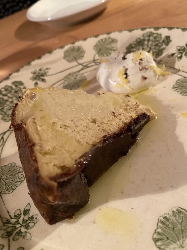 中津 Liben バスクチーズ