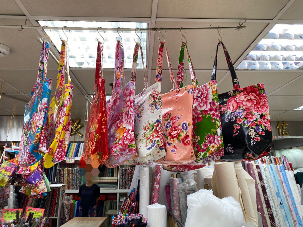 【聖欣布行】客家花布のポーチやトートバッグ