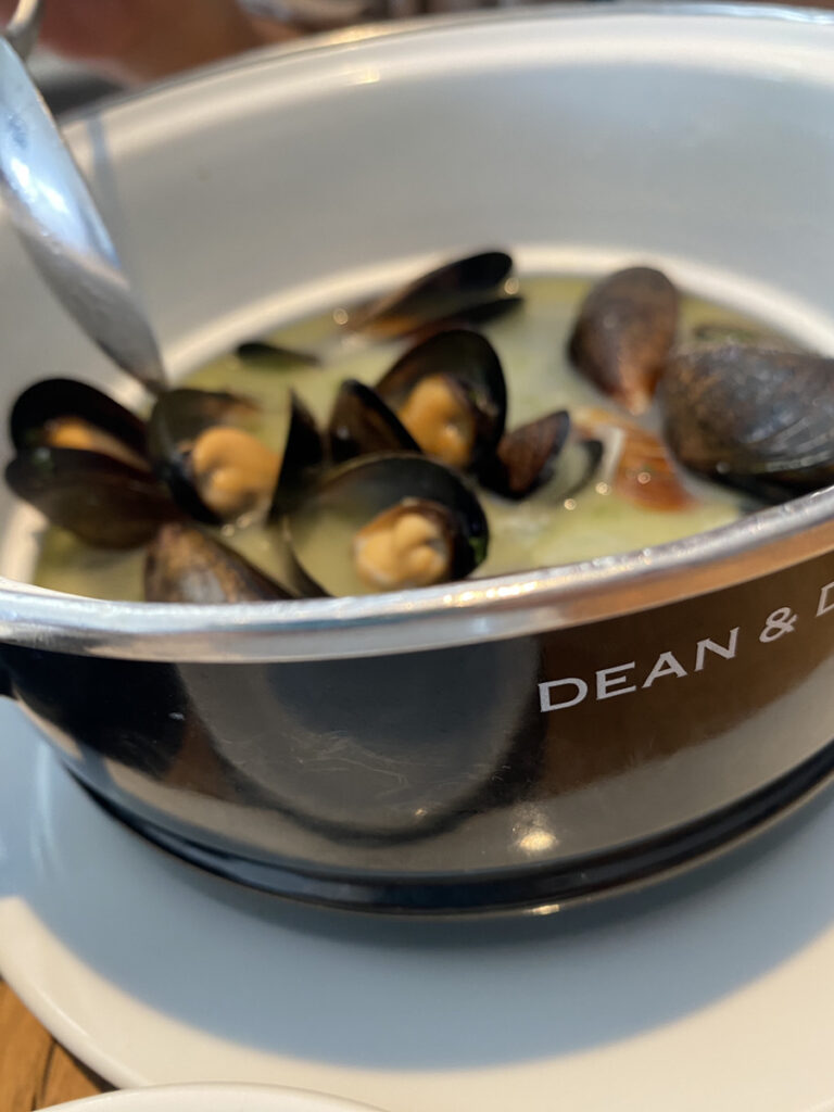 ムール貝（ガーリックバター）