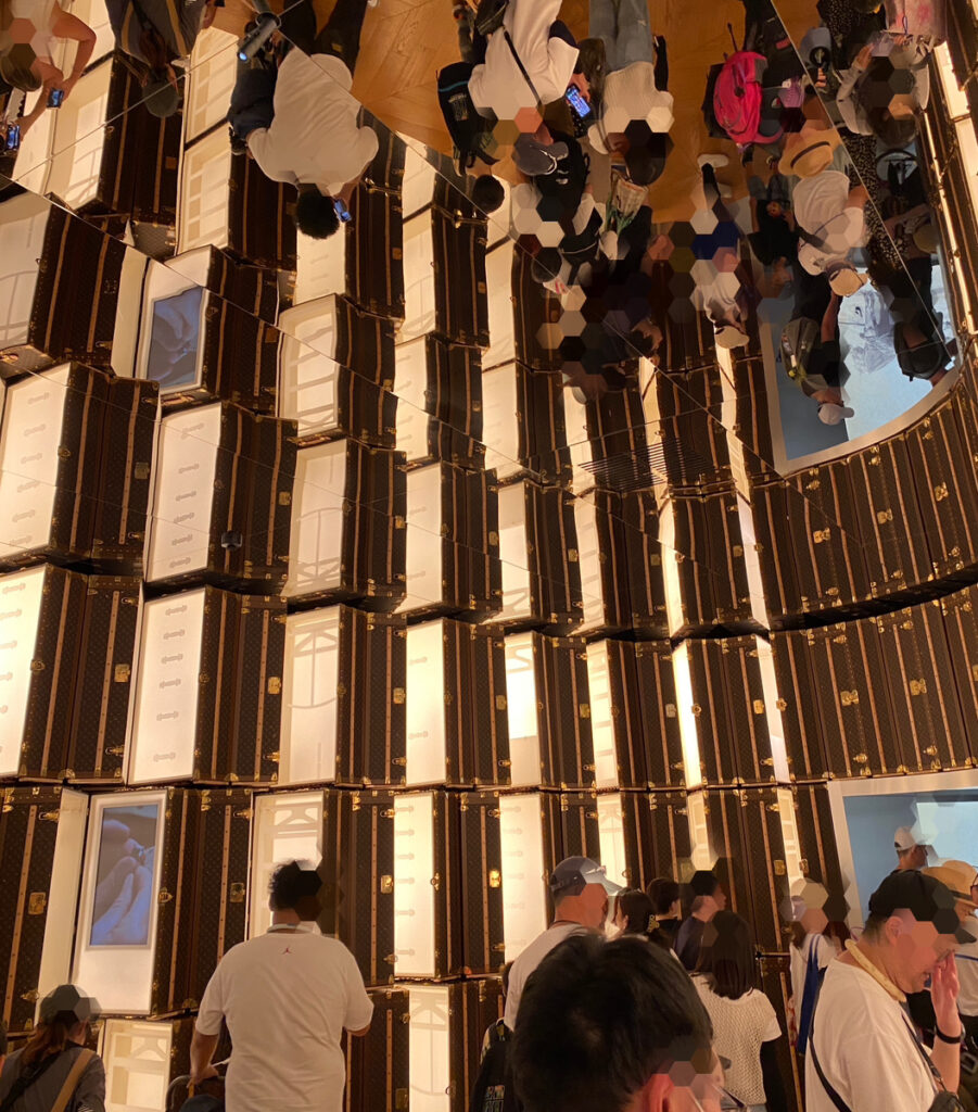 ルイ・ヴィトンのトランクは話題に