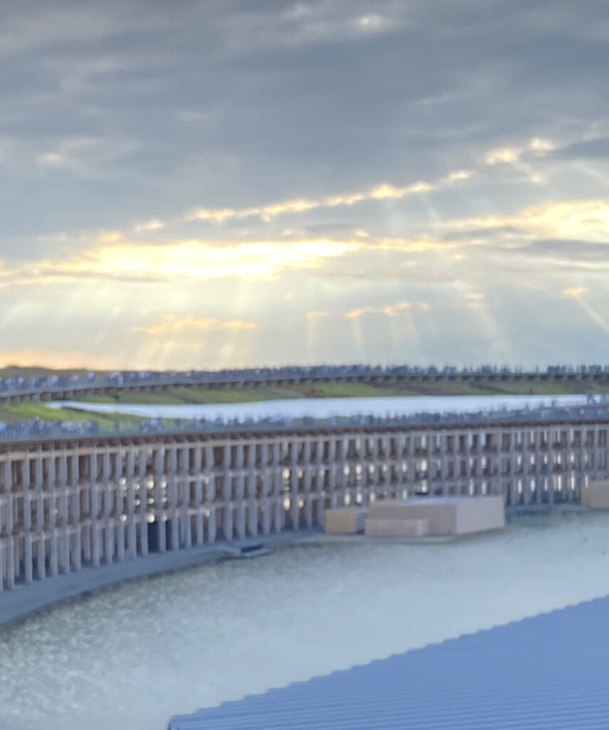 海側の大屋根リング