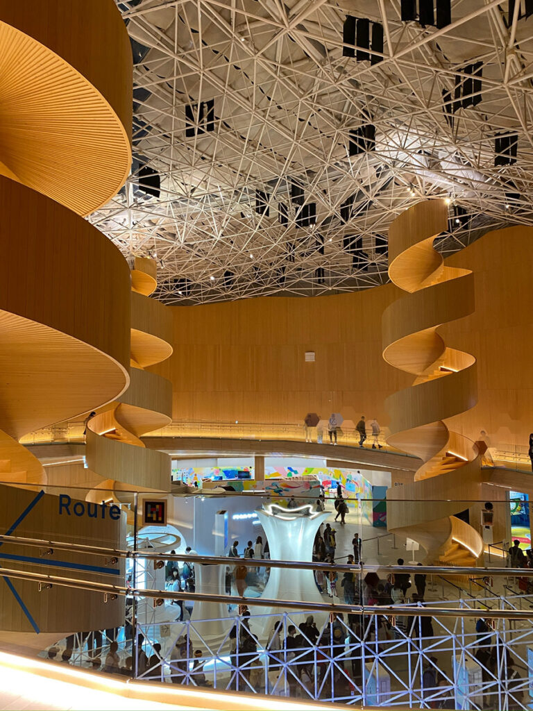 大阪ヘルスケアパビリオン 内部の様子