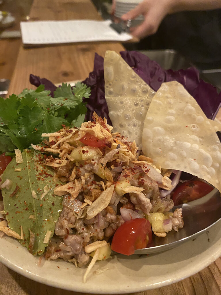 挽肉と台湾パインのラープ