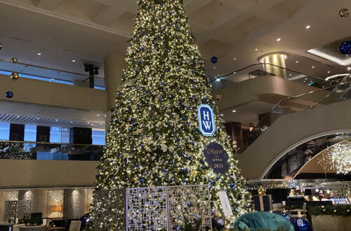 HARRY WINSTONコラボのクリスマスツリー