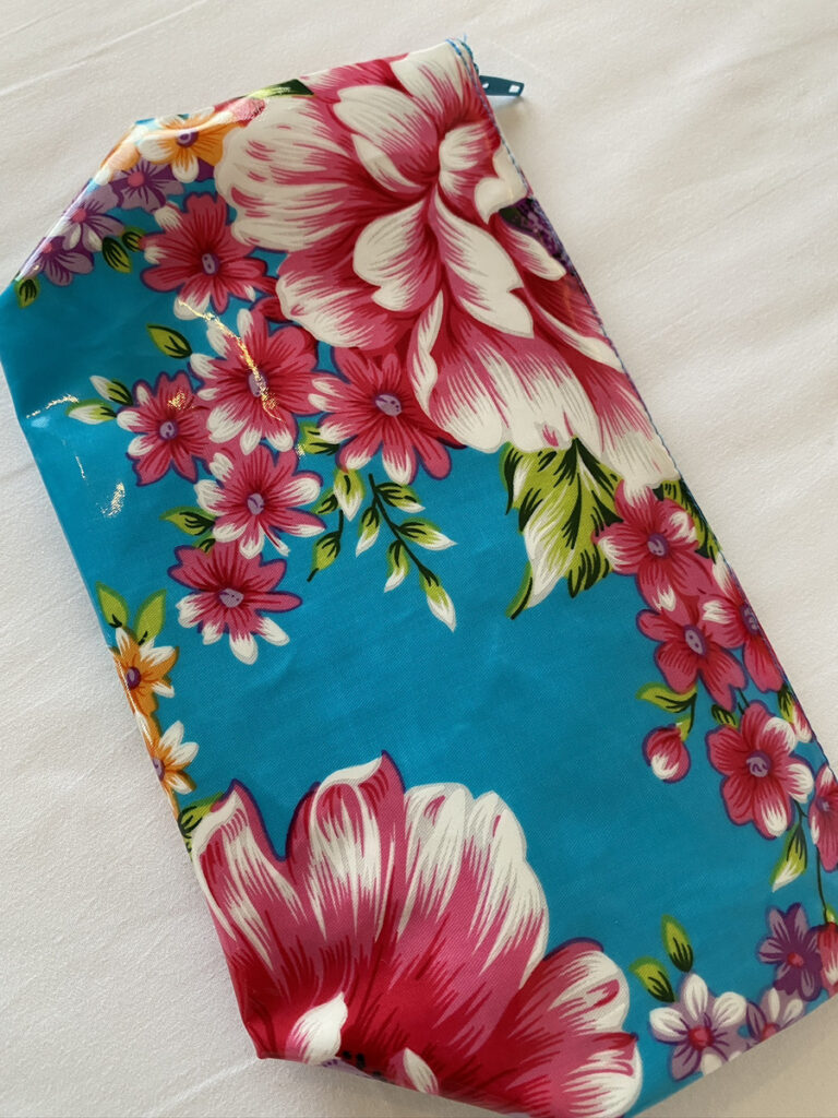 台湾花布のポーチ