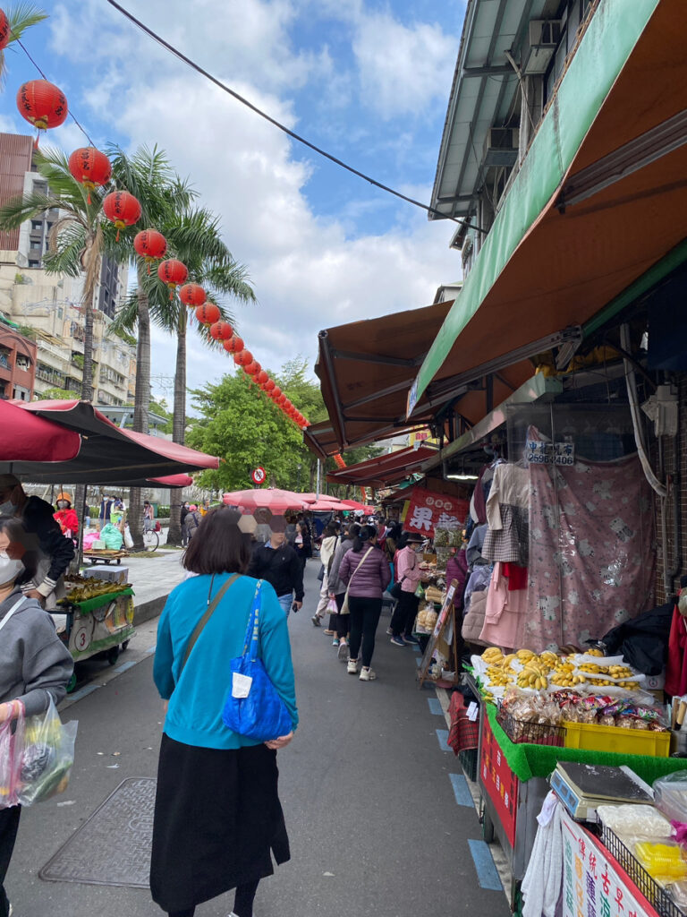 雙連市場にやってきました