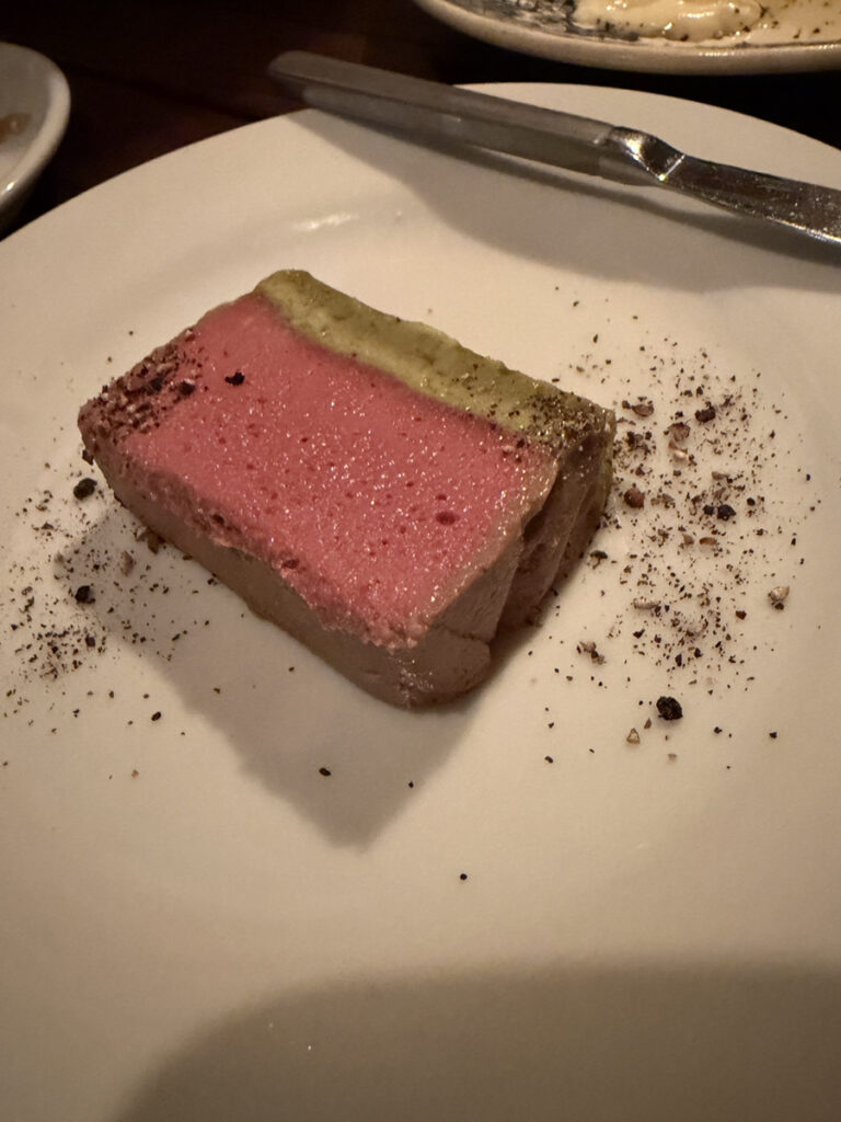 白レバー ピスタチオショコラ テリーヌ（1300円）